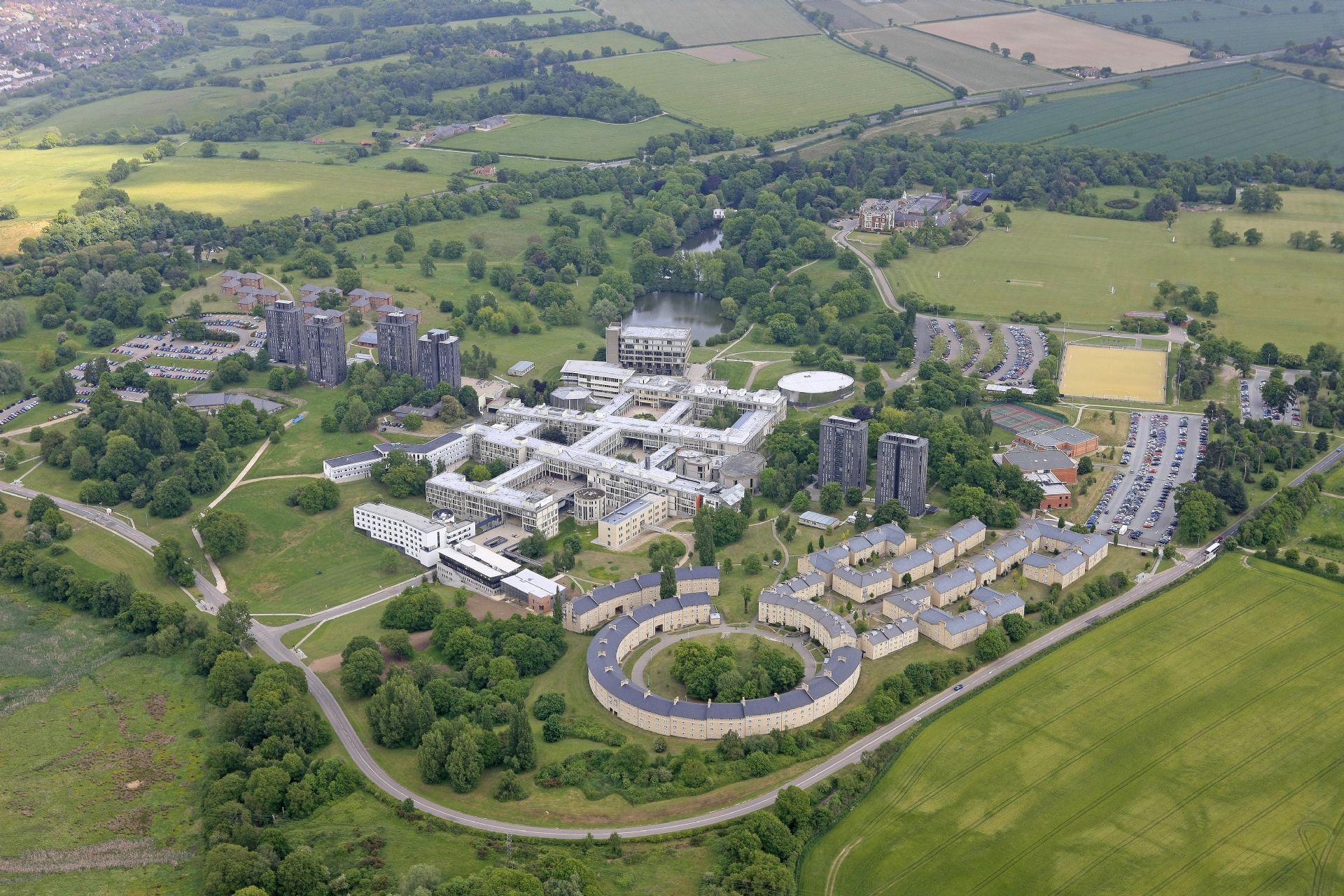 UNIVERSITY OF ESSEX 